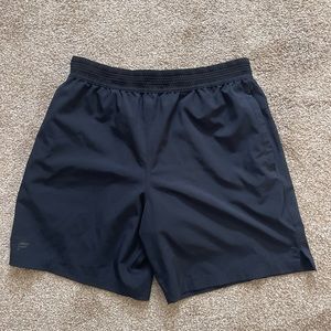 Fabletics Shorts Mens Large Black Fundamental Lined Performance Gym Sport 7"